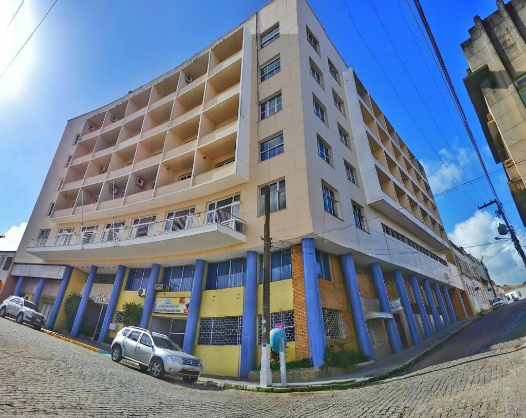 Hotel Sao Francisco เปเนโด ภายนอก รูปภาพ