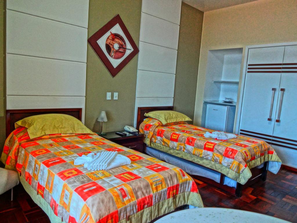 Hotel Sao Francisco เปเนโด ภายนอก รูปภาพ